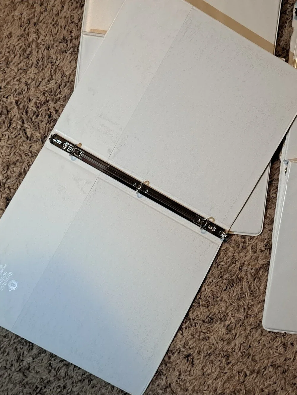 4/$15 🌻 Set of 6 White 3-Ring Hard Cover Binders